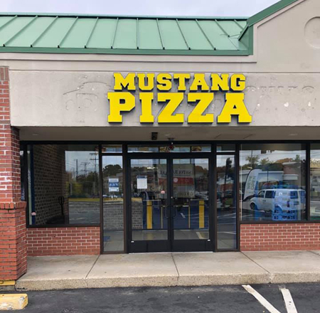 Mustang Pizza